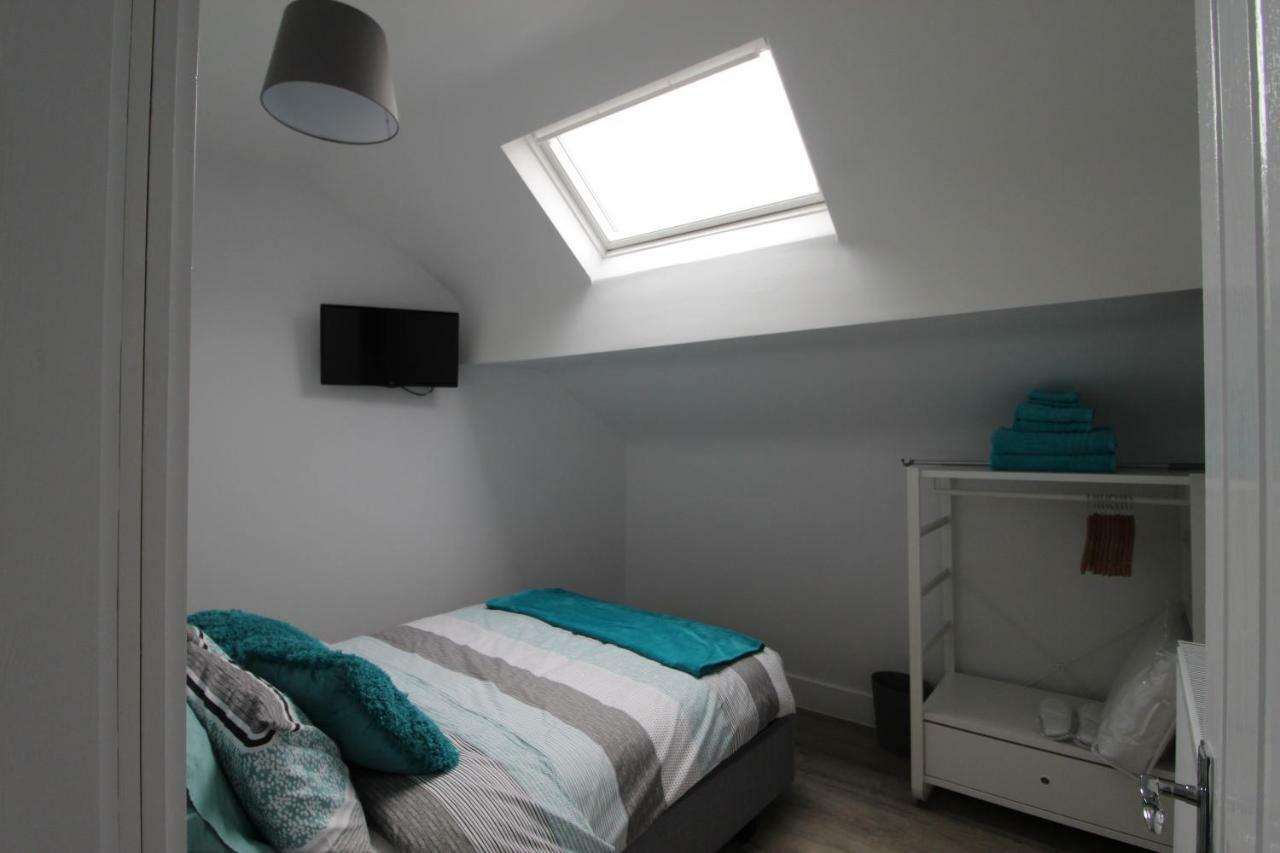 2 Serviced Apartments In Childwall-South Liverpool - Each Apartment Sleeps 6 Екстериор снимка