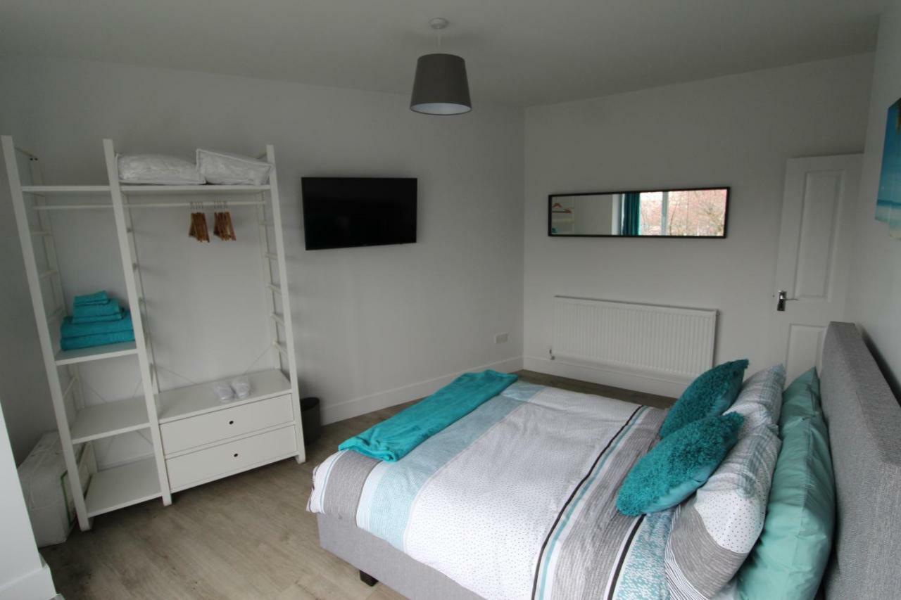 2 Serviced Apartments In Childwall-South Liverpool - Each Apartment Sleeps 6 Екстериор снимка