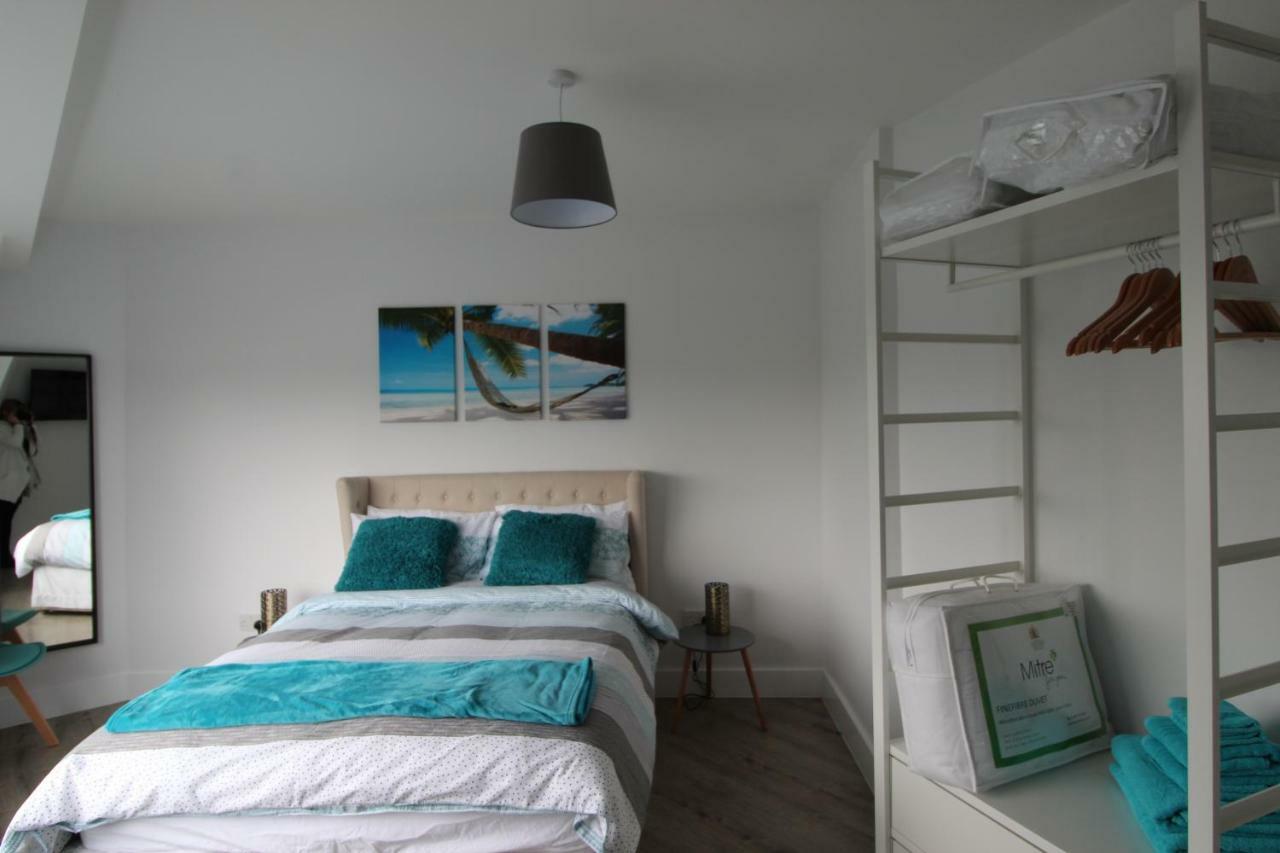 2 Serviced Apartments In Childwall-South Liverpool - Each Apartment Sleeps 6 Екстериор снимка
