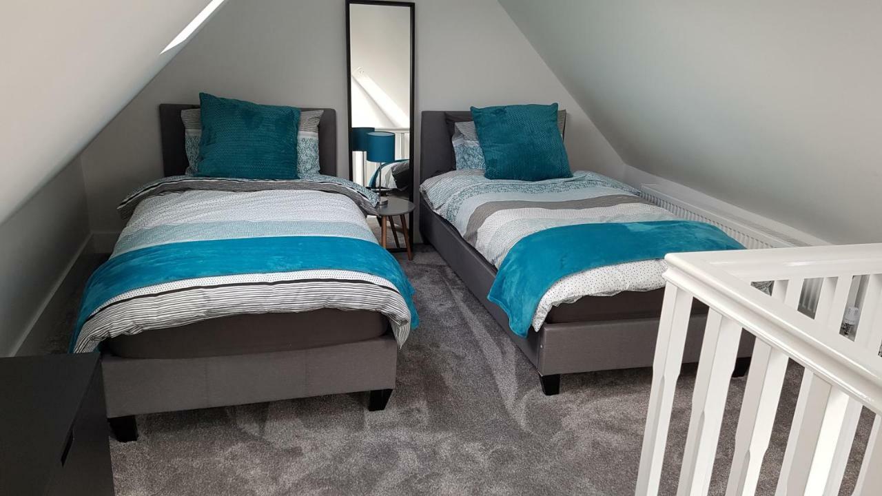 2 Serviced Apartments In Childwall-South Liverpool - Each Apartment Sleeps 6 Екстериор снимка