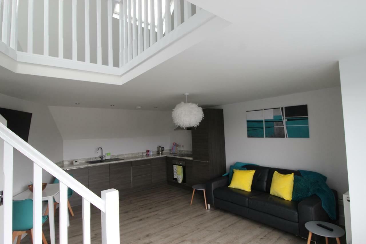 2 Serviced Apartments In Childwall-South Liverpool - Each Apartment Sleeps 6 Екстериор снимка